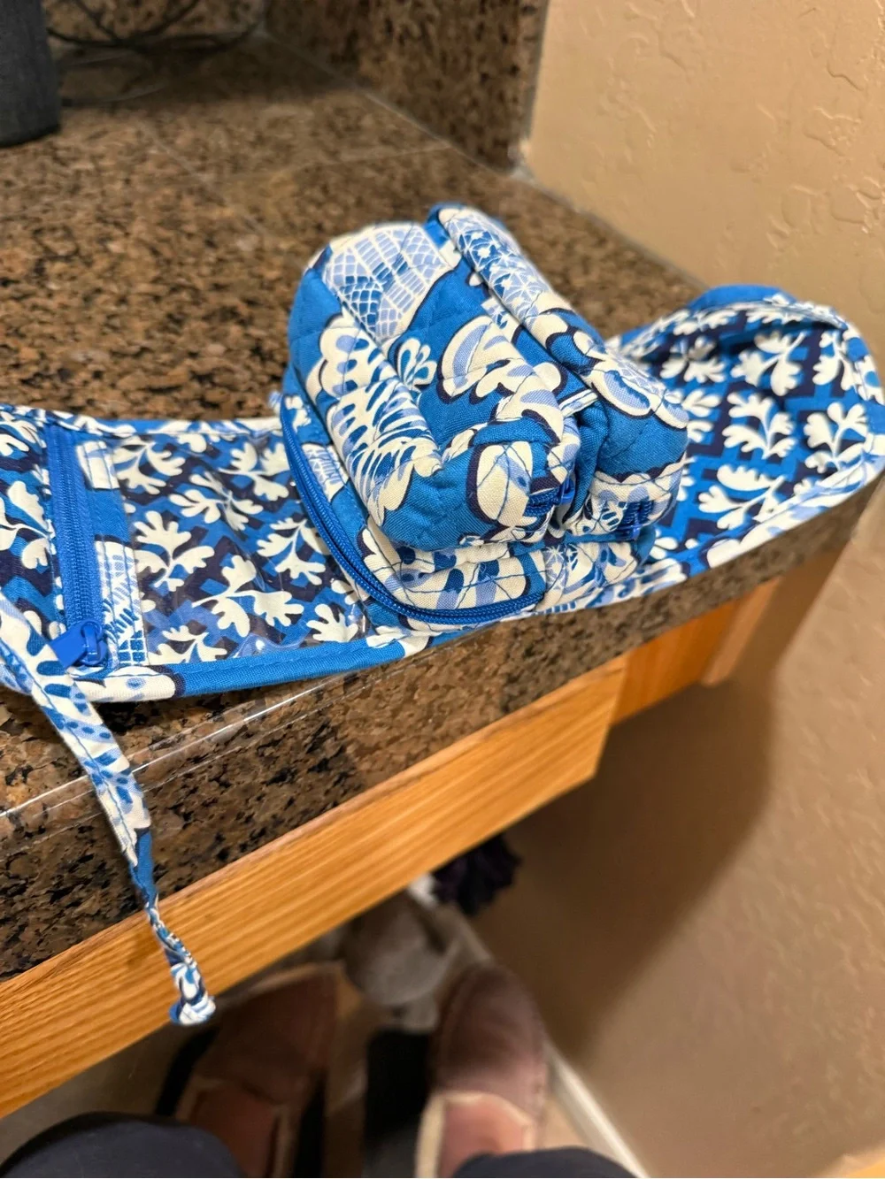 Vera Bradley All wrapped up